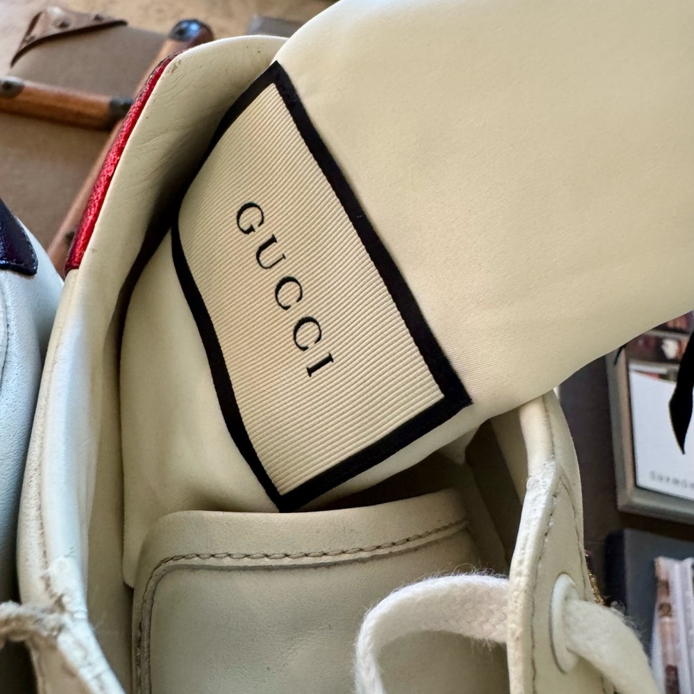 Gucci Women's White and Gold Sneakers - Picture 12 of 15